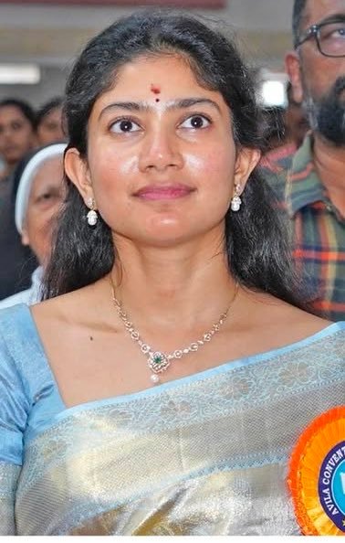 Gorgeous Sai Pallavi's Latest Viral Stills