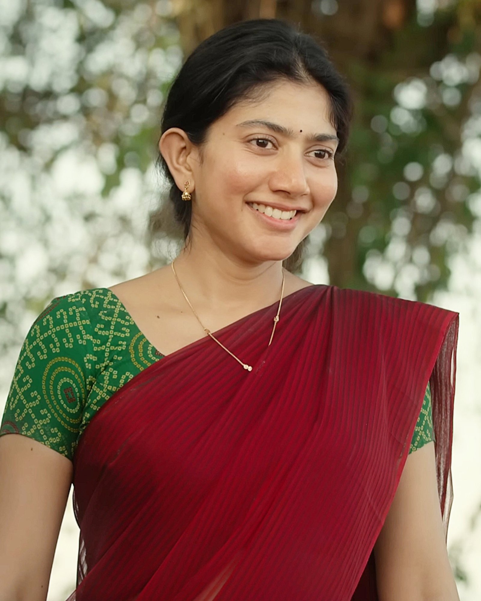 Gorgeous Sai Pallavi's Latest Viral Stills